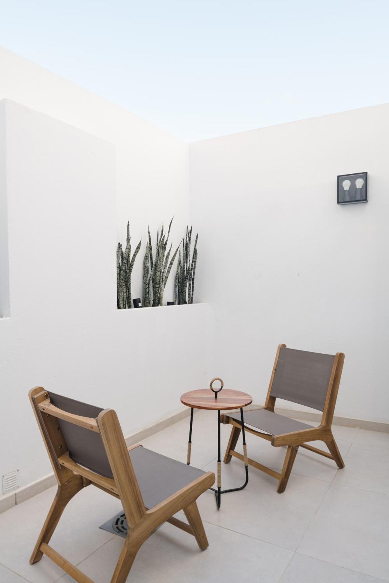 Blue Marina Suites - Boutique Apartments Arrecife  Buitenkant foto