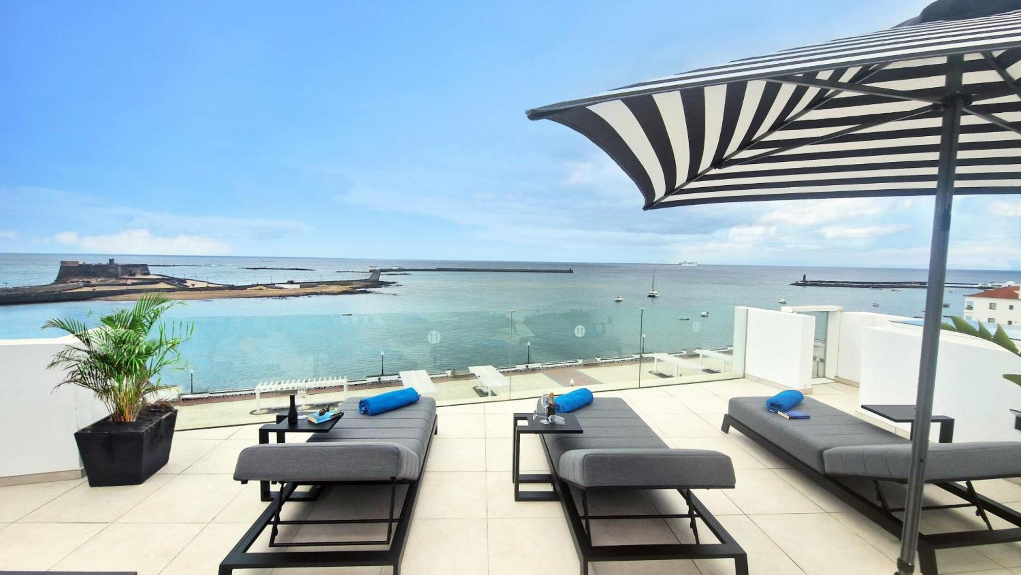 Blue Marina Suites - Boutique Apartments Arrecife  Buitenkant foto